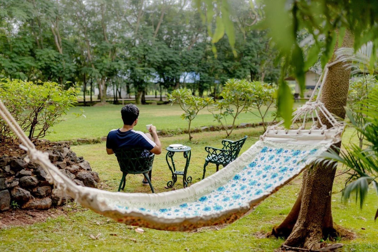 Modi'S Resort, Karjat Buitenkant foto